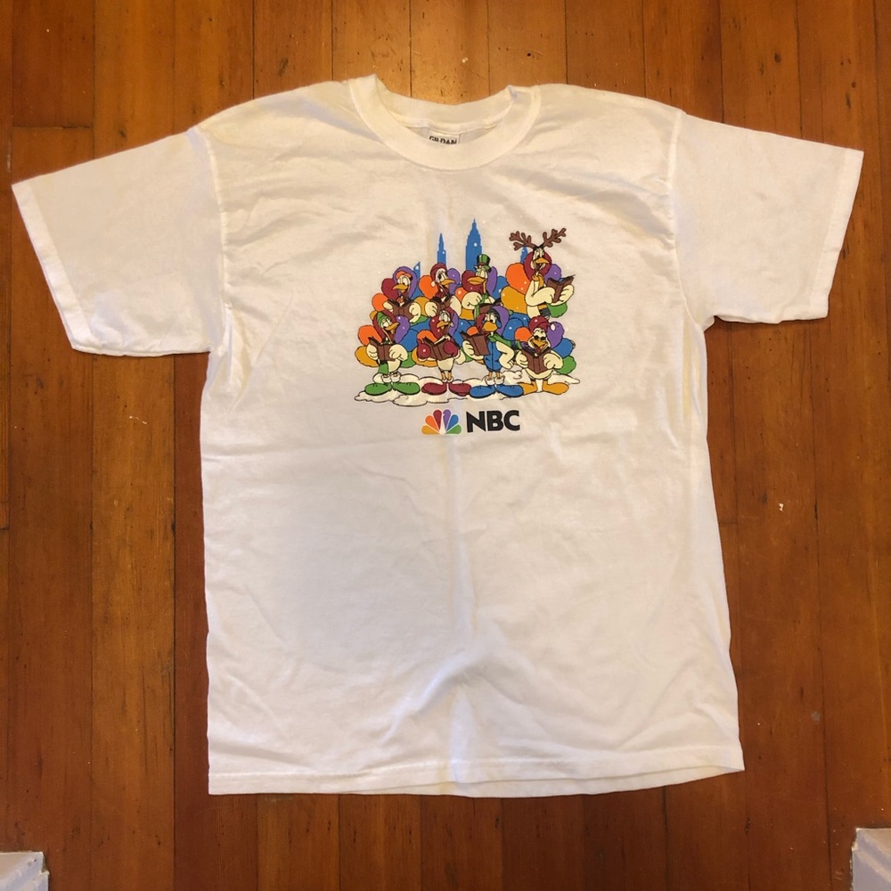 Vintage NBC T-Shirt 90s Peacock